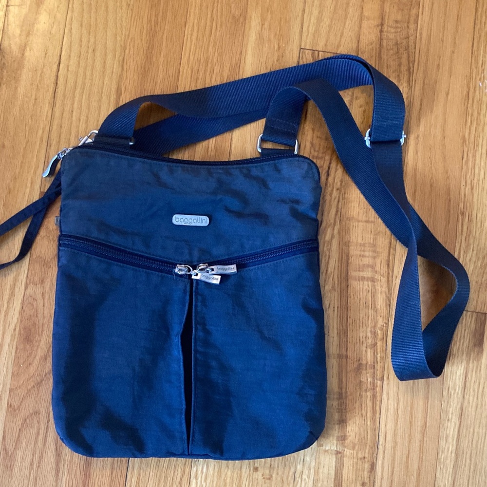 Baggallini Dark Blue Messenger Bag
